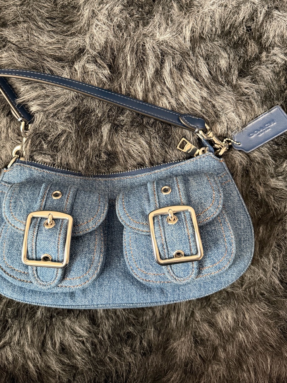 Coach • Ashton Bag In Signature Denim CY700/CAK44